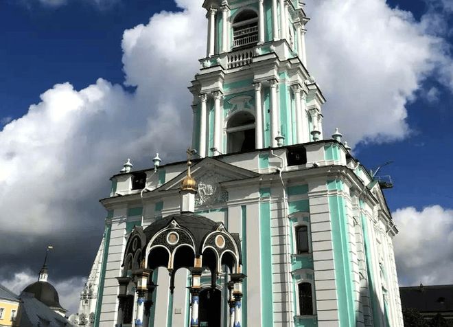 0%上海姑娘追着我要攻略：晚了怕订不到AG真人娱乐俄罗斯搜索量半小时涨20