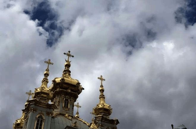 0%上海姑娘追着我要攻略：晚了怕订不到AG真人娱乐俄罗斯搜索量半小时涨20(图2)