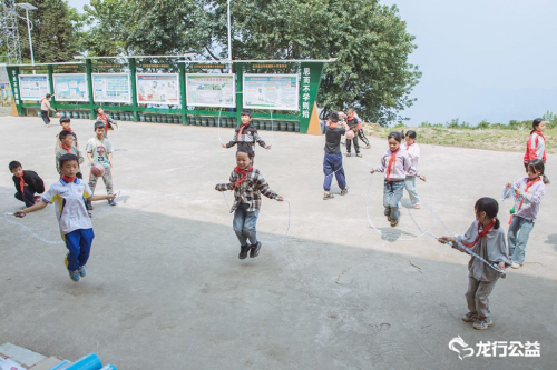 鸿鹄筑梦再出发续写乡村教育新篇章AG真人平台2025 祖龙娱乐(图3)